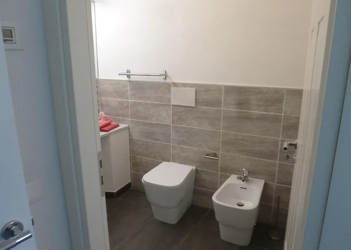 招待所 Casa Chiocconi 斯培西亚