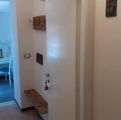 招待所 Casa Chiocconi 斯培西亚